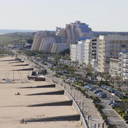 Apartment Moderne 2 Chambres, 2 Salles D'eau, Face Mer, Parking, Proche Commerces, St Jean De Monts - Fr-1-323-276 *